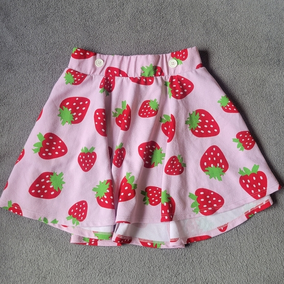 strawberry shortcake pattern mini skirt - Picture 1 of 5